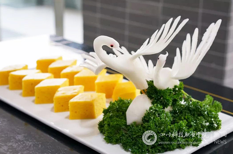 新闻网水印2.jpg