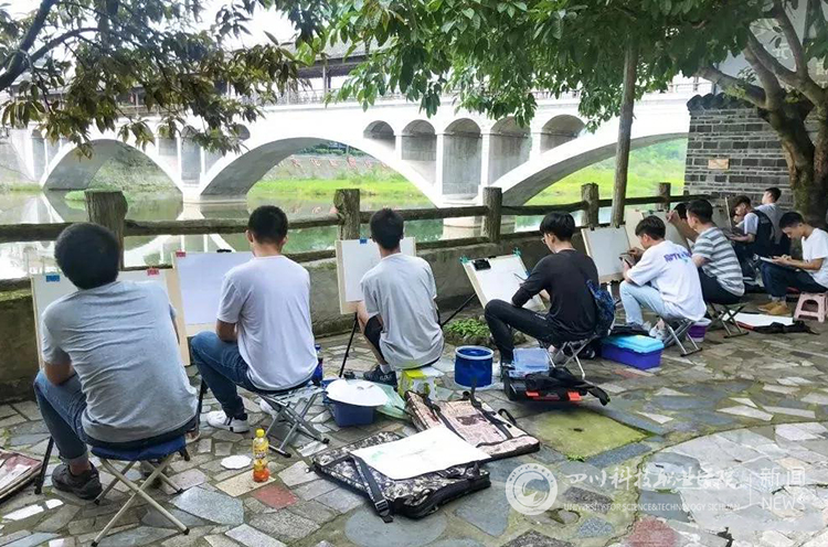 新闻网水印2.jpg