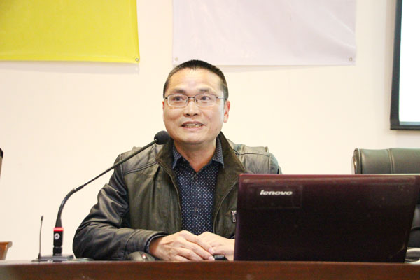 图为刘康学局长讲话.JPG